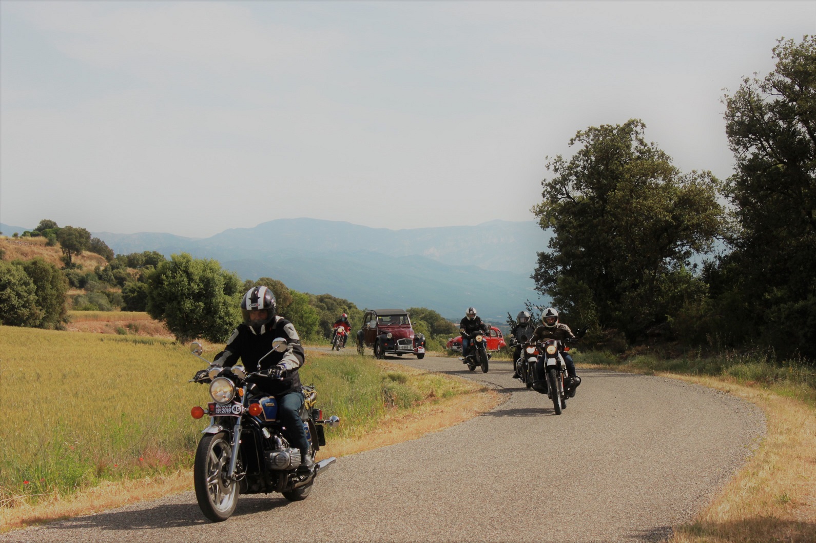 Les motos i cotxes clàssics han tornat a brillar al XIII Gran Ral·li dels Museus 