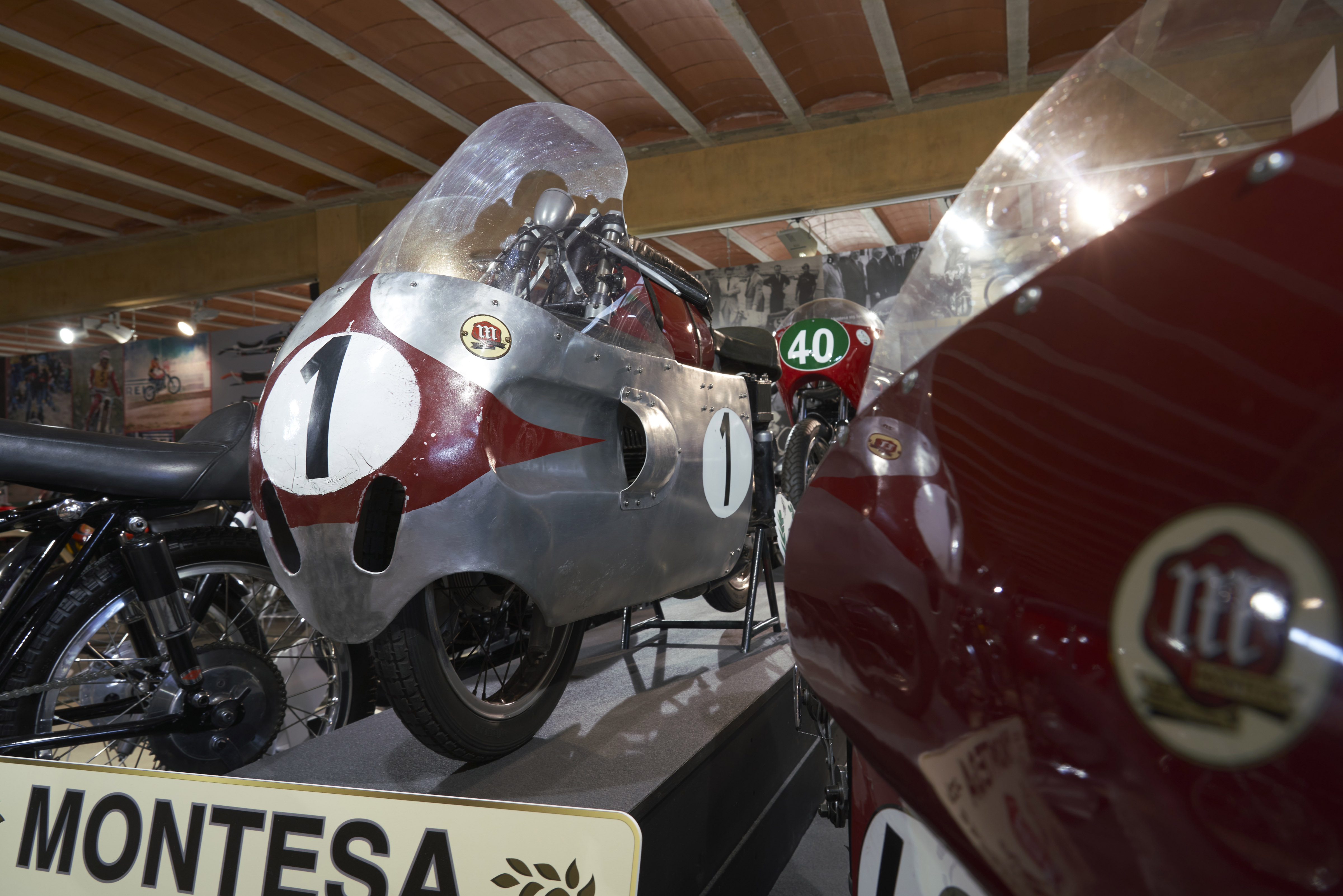 Presentem l'exposició més singular i completa de la història de Montesa 
